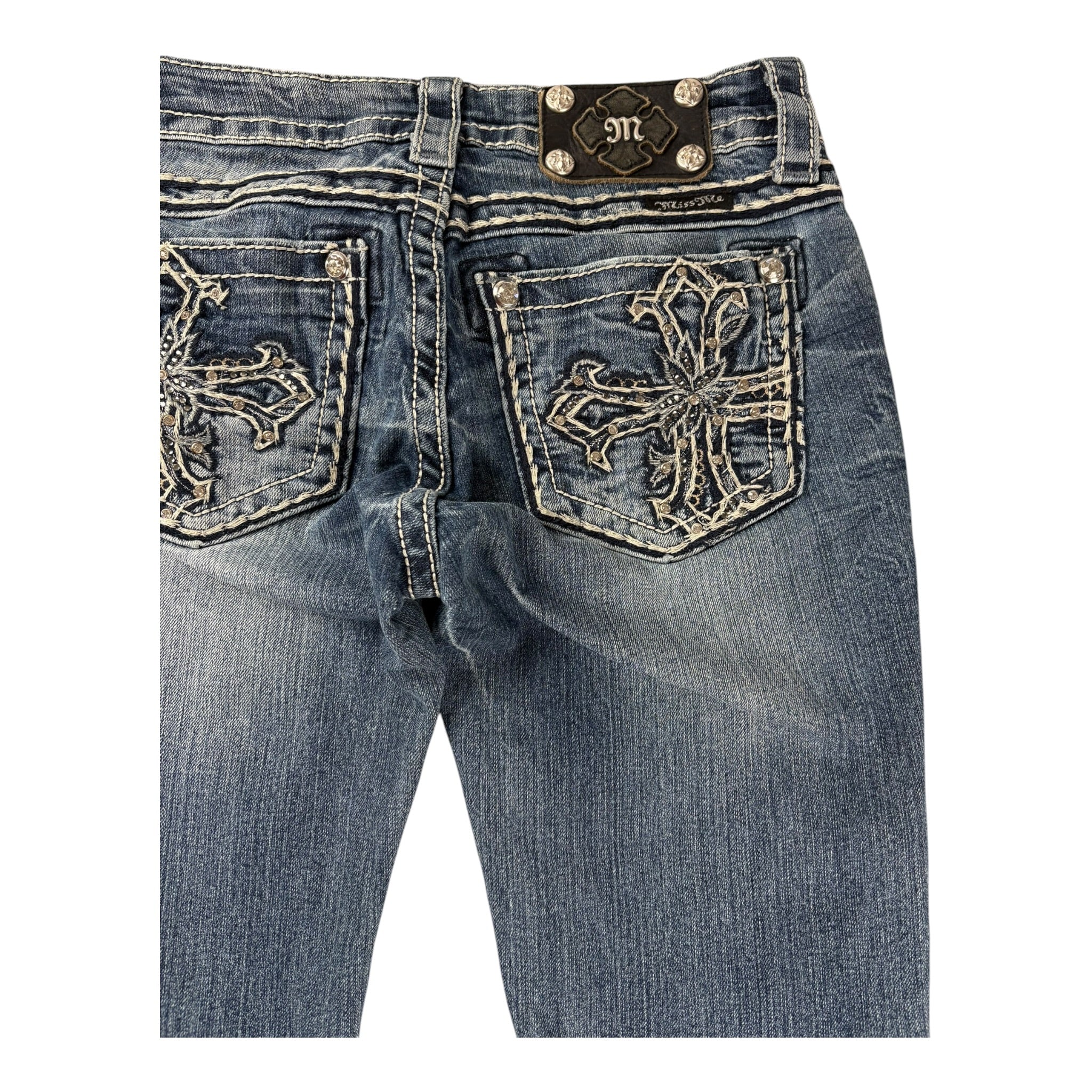 Beautiful Y2K 2000s Miss Me Jeans with Rhinestones Bootcut Super Lowrise (25/XXS)