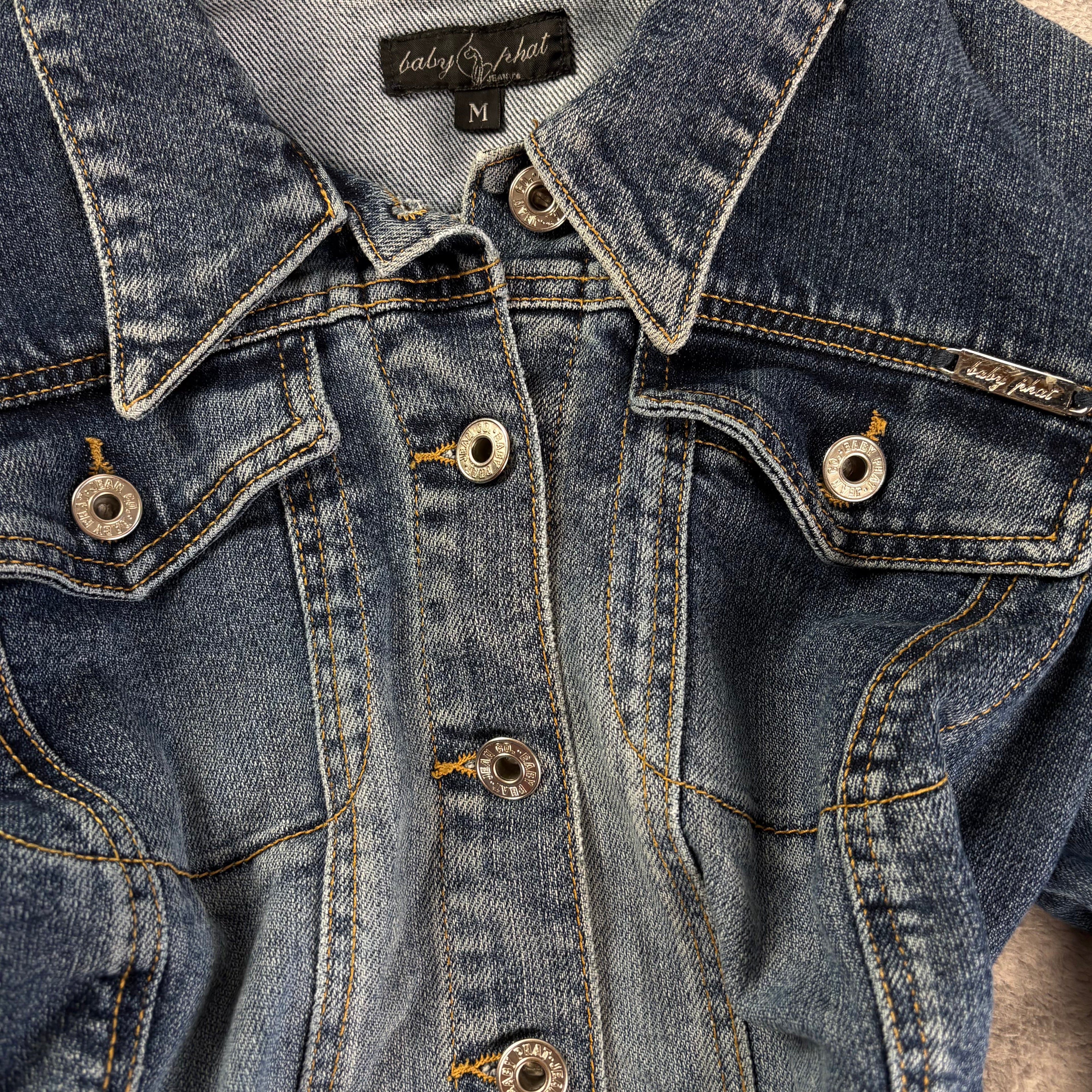 Early 2000s Baby Phat Jeans Jacket Tailled-Fit (M)